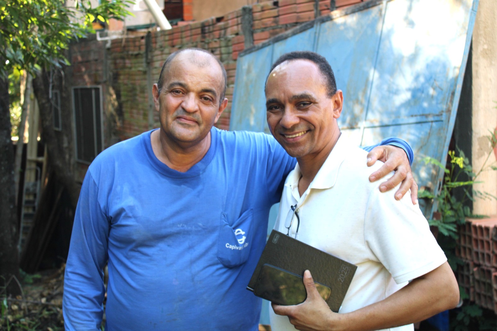 Vereador Nelson Soares verifica infraestrutura de rua na região do Santa Filomena