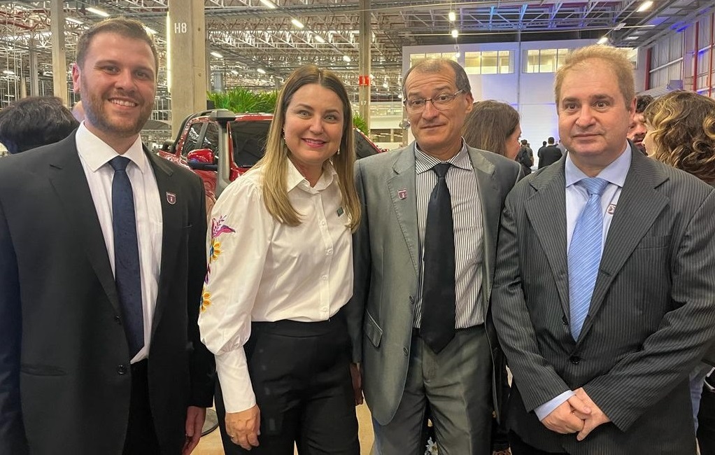 Presidente Thiago Braggion participa de inauguração de fábrica de carros elétricos em Iracemápolis