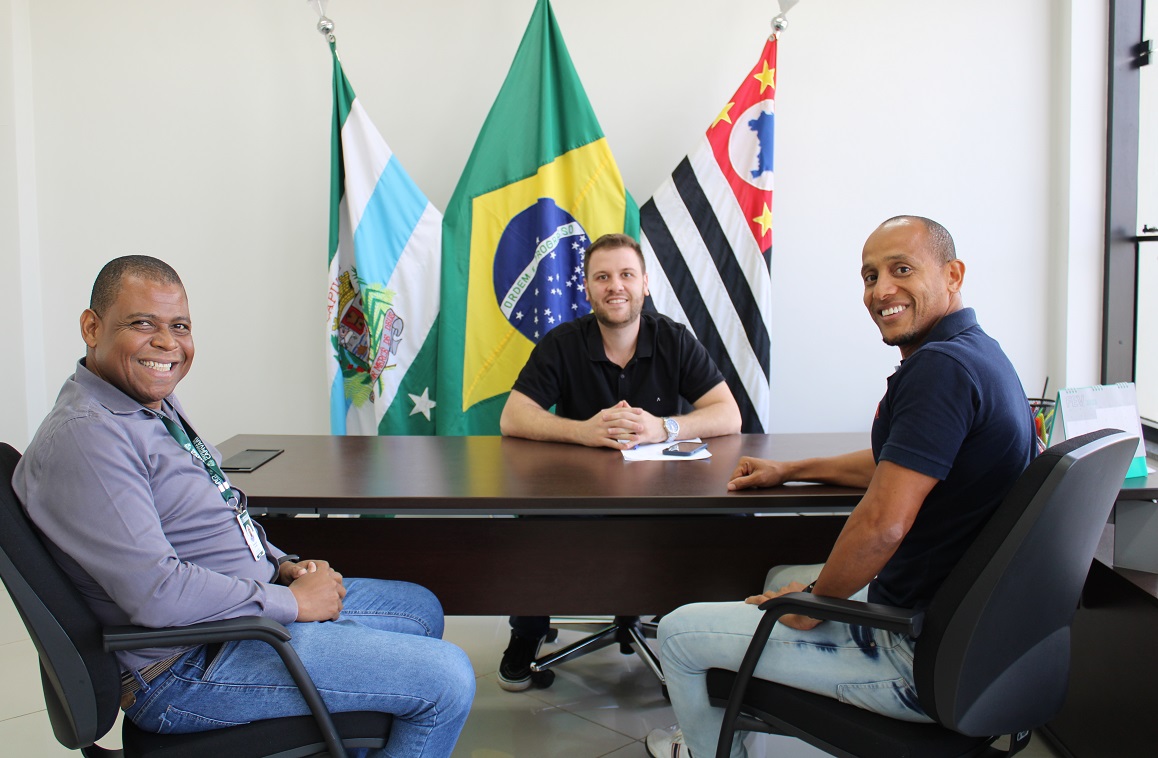 Presidente Thiago Braggion participa de discussão de projeto para incentivo de brincadeiras antigas nos bairros