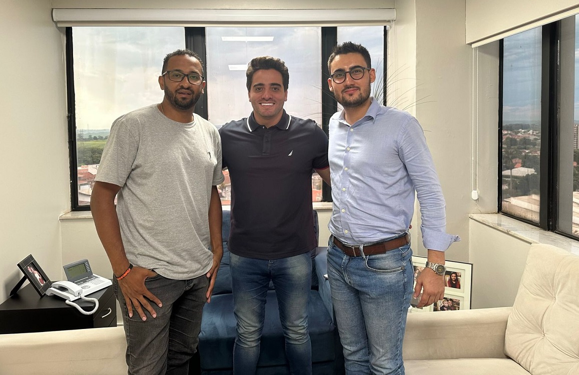 <strong>Vereador José Eduardo Pacheco busca projetos de desenvolvimento econômico em Santa Bárbara</strong>
