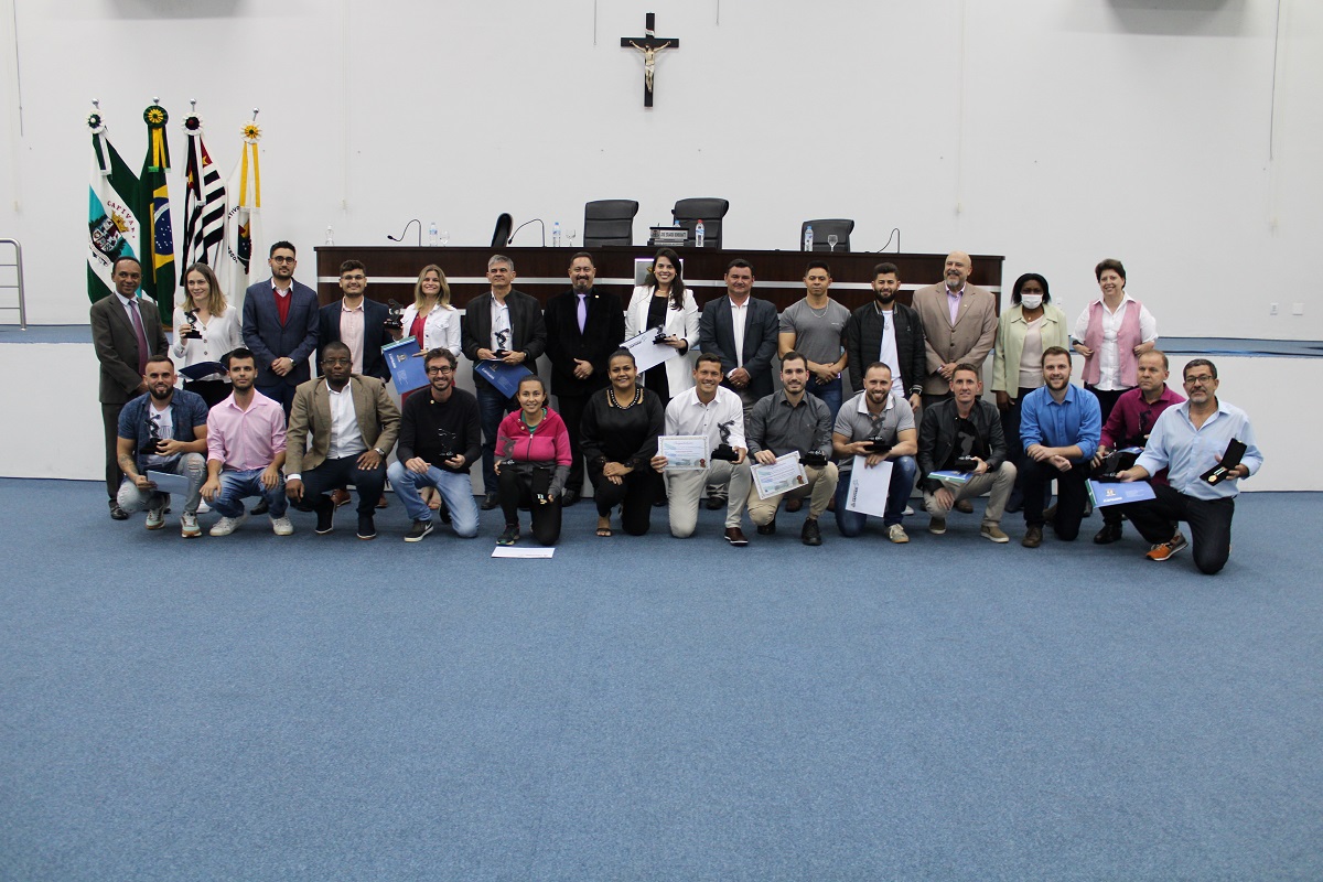 Câmara de Capivari e CREF4/SP homenageiam profissionais de Educação Física