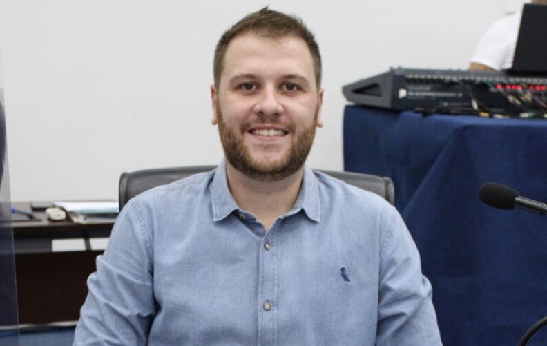 Vereador Thiago Braggion apresenta projeto de lei para que agências bancárias disponibilizem abrigo adequado contra sol e chuvas aos usuários que aguardam nas filas externas