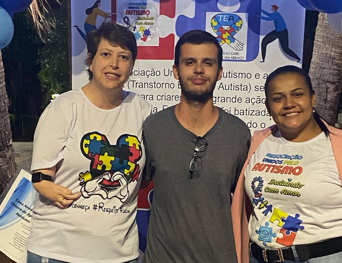 Vereadores Ruan, Paloma e Sele participam de caminhada do Dia Mundial de Conscientização do Autismo