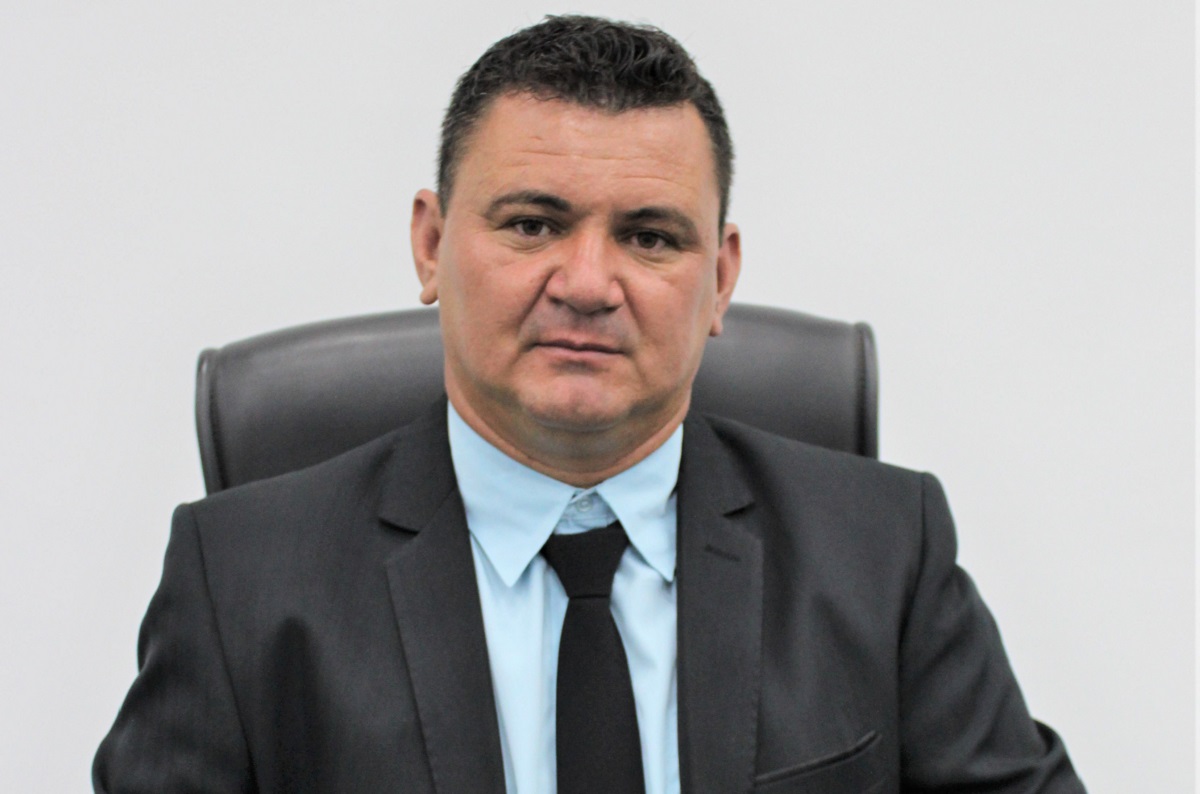 Presidente Du Tambú visita antigo Clube de Campo Municipal, no Bosque dos Pinheiros, e pede manutenção do local