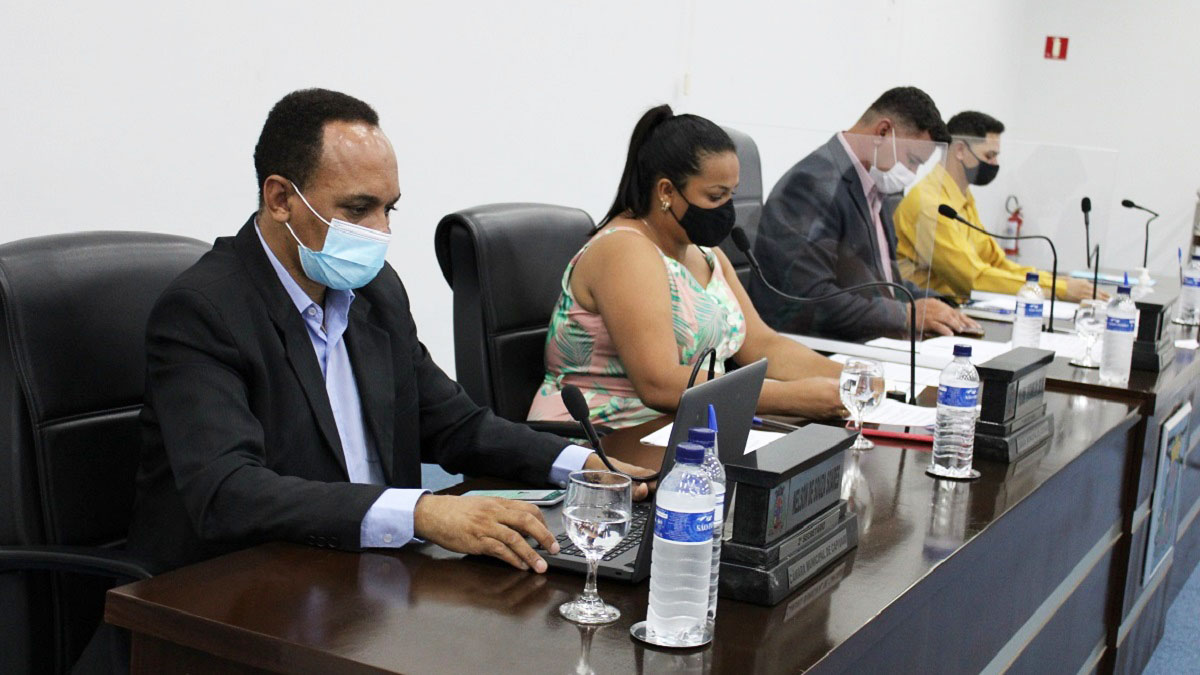 Projeto de lei que trata da regulamentação dos serviços de transporte prestados via plataformas digitais é aprovado com emendas modificativas das comissões da Câmara Municipal