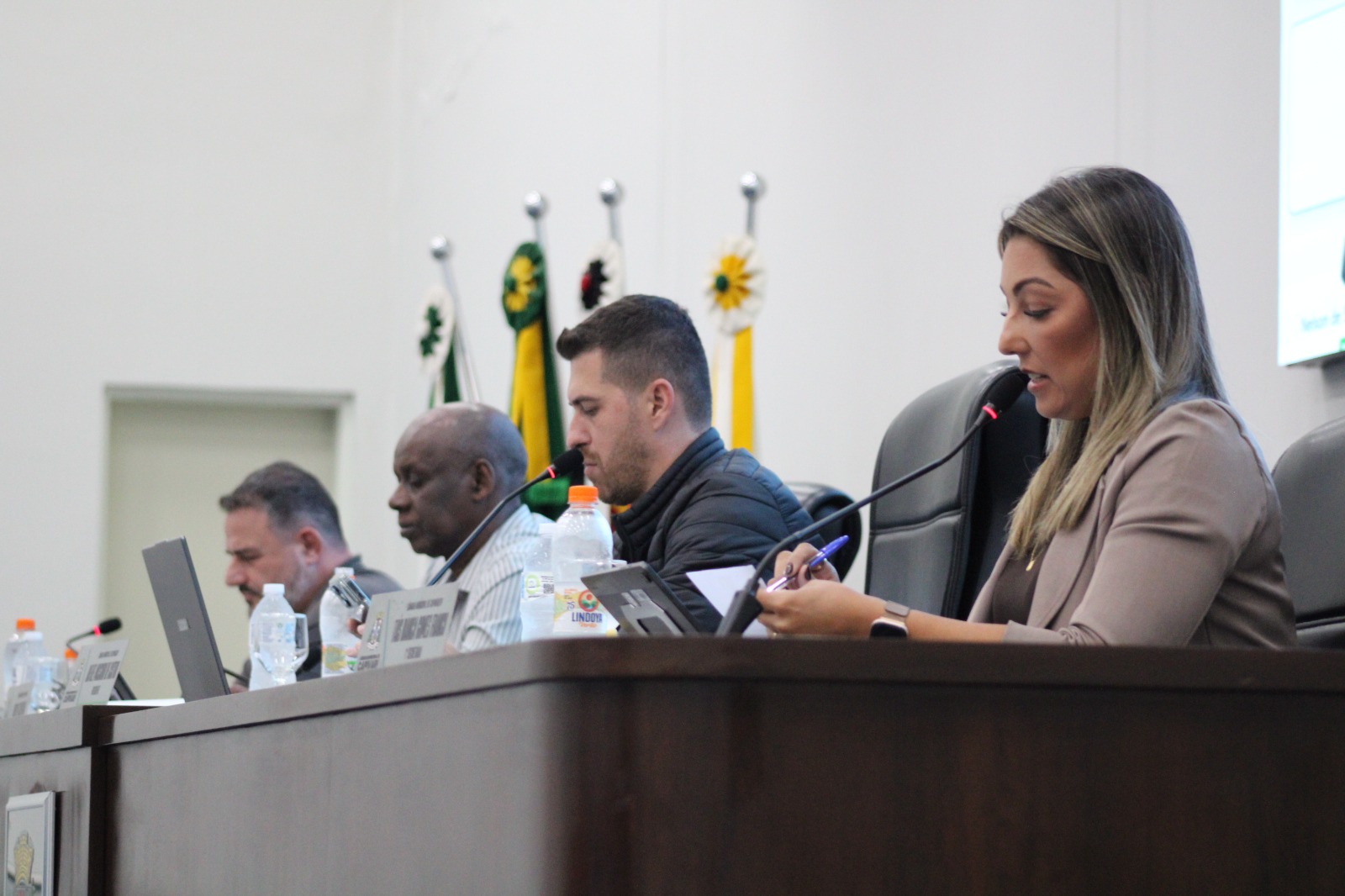 Projetos do Legislativo marcam a 16ª Sessão da Câmara de Capivari