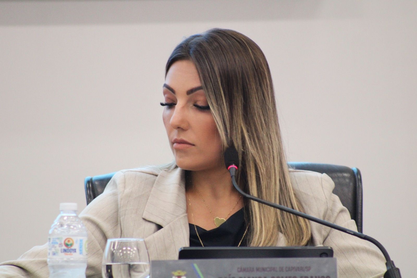 Projeto de Taís Bianca que amplia restrições ao uso de fogos de artifício é aprovado em Capivari